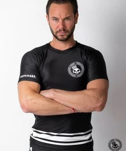 Superare Fight Goods SUPERARE ATHLETICS Superare Finisher Short Sleeve Rash Guard - Black/White