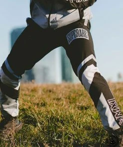 Superare Fight Goods SUPERARE ATHLETICS Superare Finisher Track Pants - Black/Grey