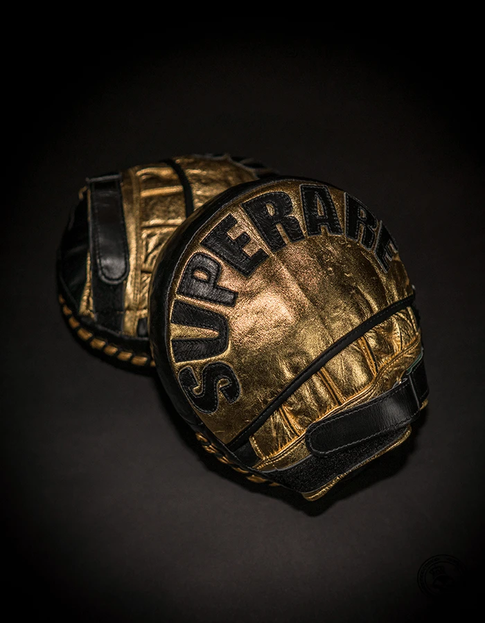 Superare Fight Goods Superare Black Gold Air Mitts TRAINING GEAR 4 Superare Fight Goods Superare Black Gold Air Mitts TRAINING GEAR